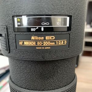 Nikon 80-200mm F/2.8 D Macro ED Autofocus Lens